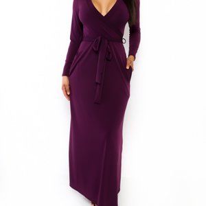 Great for a bossed-up work look !  Long Sleeve Maxi Dress